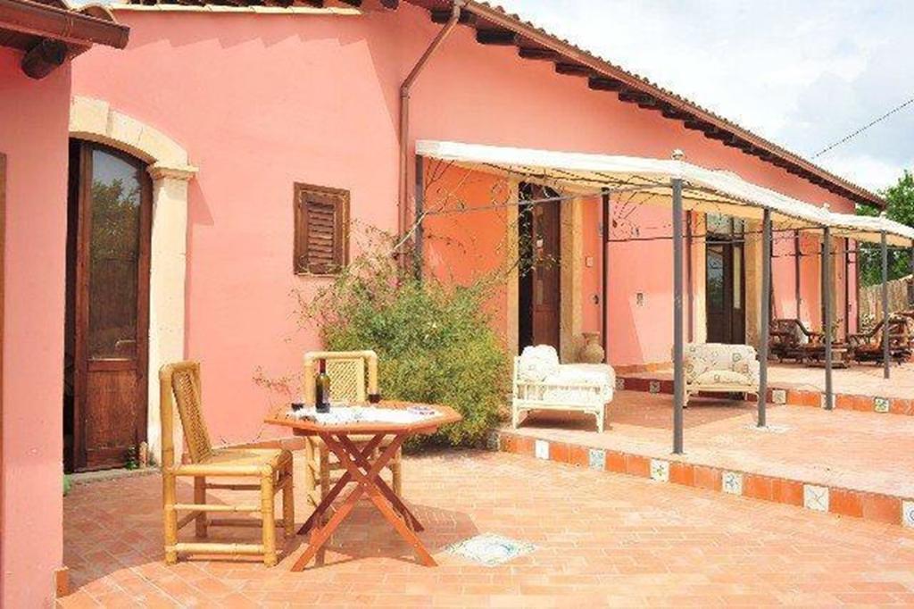 Agriturismo Vita E Natura Villa Noto Eksteriør billede